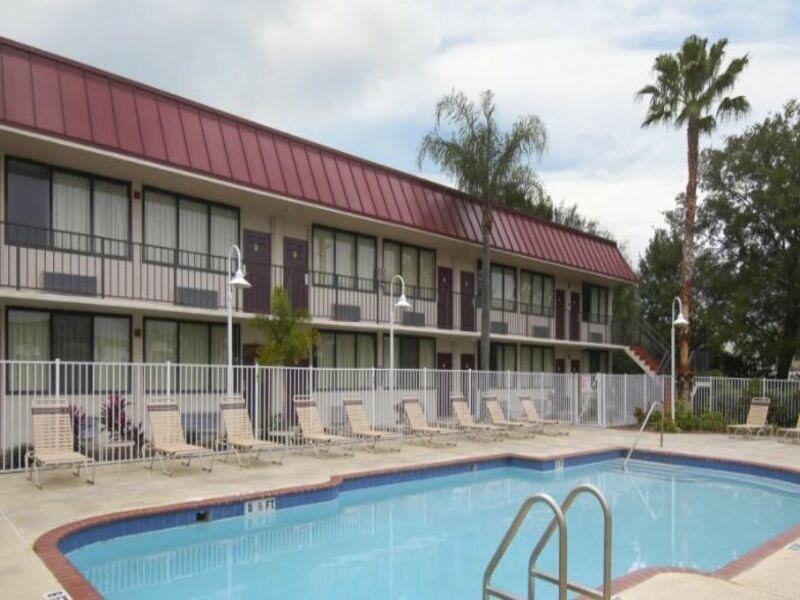 Econo Lodge Palm Harbor - Clearwater Экстерьер фото